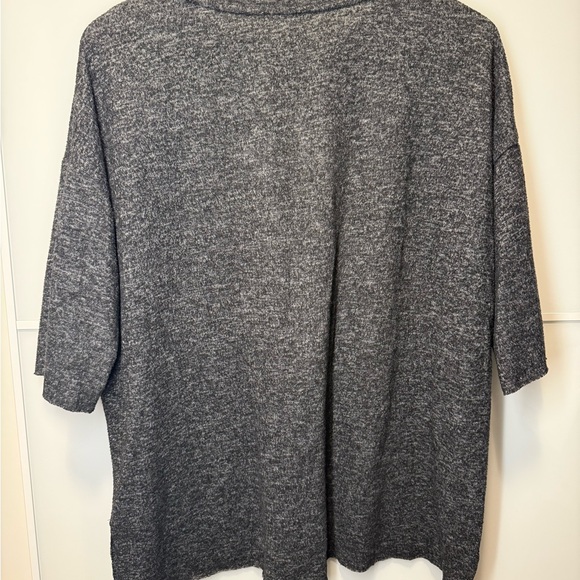 Zara Men's Charcoal Long Sleeve Tee - Picture 4 of 5